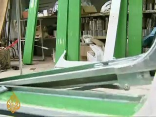 Argentine father's machine helps son walk