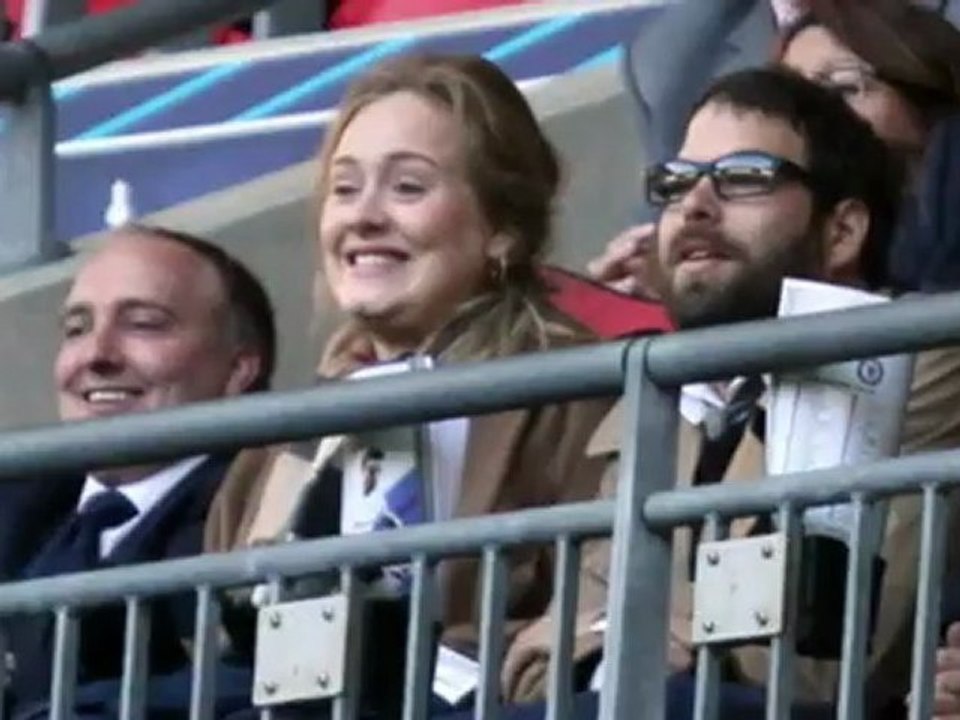 Celebrity Bytes: Adele Has Married Fiancé in a Secret Ceremony