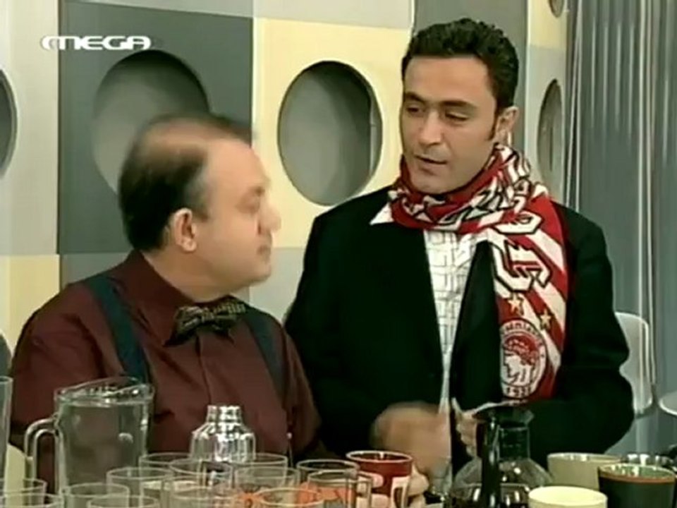 Κανείς Δε Λέει Σ' Αγαπώ E16