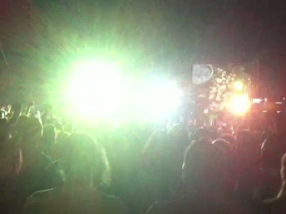 "Να πεθάνουν οι φασίστες" Active Member LIVE Τεχνόπολις 29/8/2012