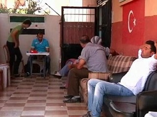 Syrian doctors set up clinic in Turkey