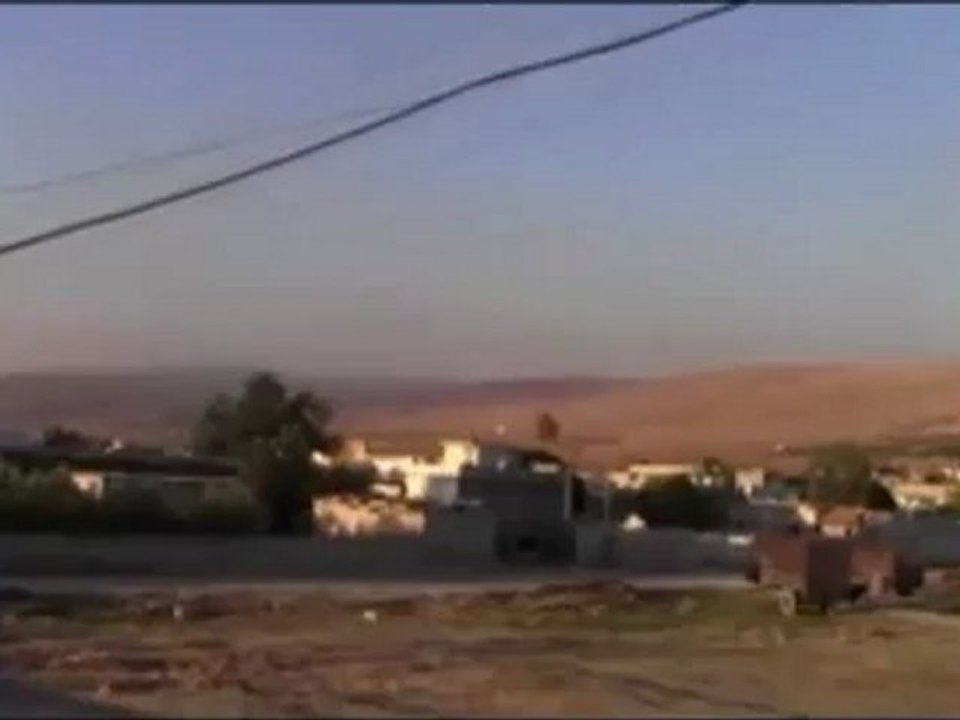 Syria فري برس  حماه المحتلة  قصف مروحي على قرى سهل الغاب 29-8-2012