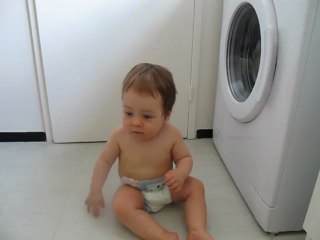sacha et la machine à laver