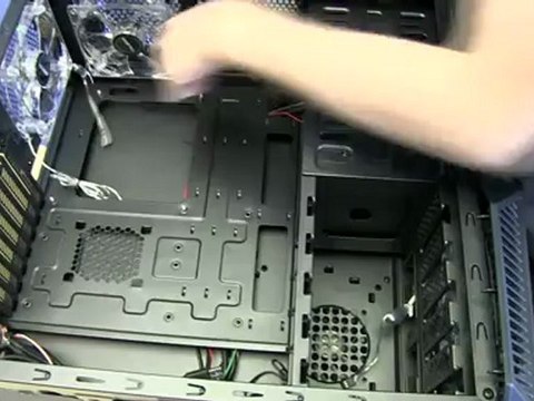 Zalman Z11 Plus HF1 Edition Gaming Case Unboxing & Showcase Linus Tech Tips