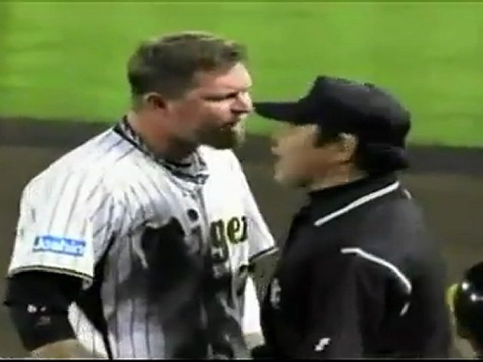 前代未聞　ブラゼル初の退場、まさかピッチャーが・・・　2010年9月9日