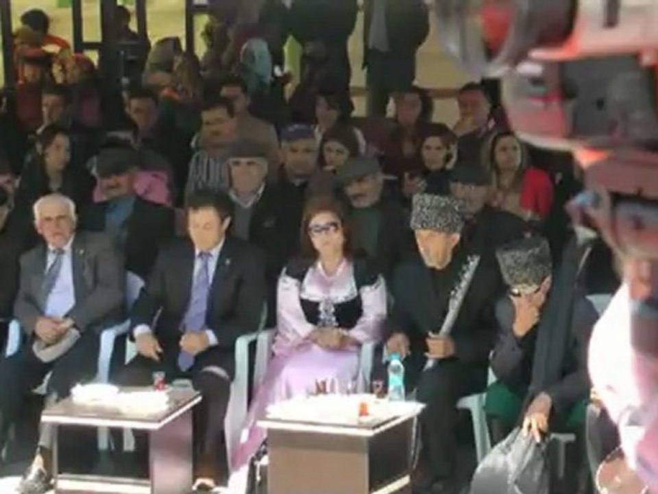 Uluslararası Aşıklar Şöleni 2012 (Aşık Şenlik Beldesi) - Aşık Mehmet Oktay