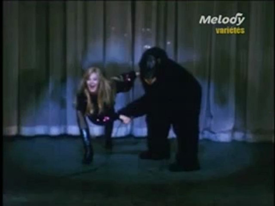 -Sylvie Vartan (1970)- "" Abracadabra-+ mon singe et  moi --+ 2 minutes 35 de bonheur ""