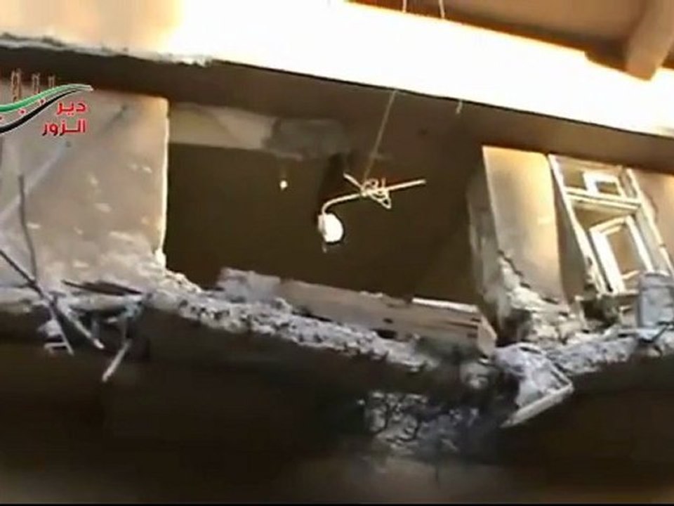 Syria فري برس  دير الزور  لقاء مع احد اهالي حي الحميدية بدير الزور 31 8 2012