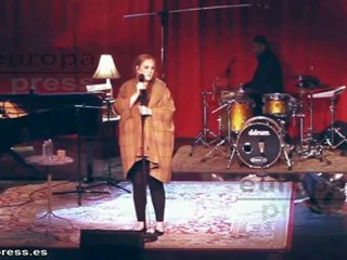 Adele desmiente los rumores de su boda