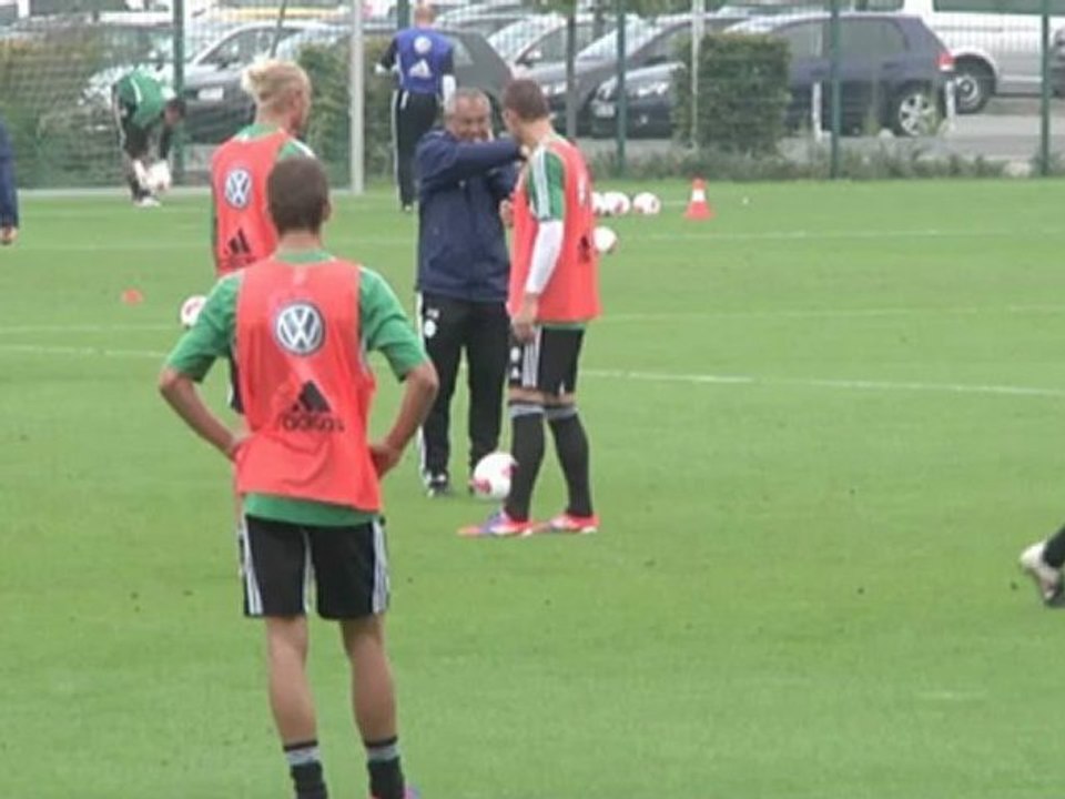 Felix Magath vor dem Spiel gegen Hannover 96