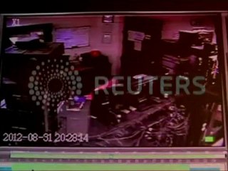 Major quake off Philippines causes panic but minor damage