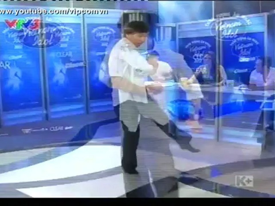 3 thần tượng của em nó nhập vào thân xác của em - Vietnam Idol 2012
