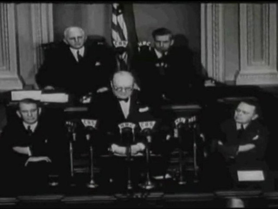 Winston Churchill expose le Danger du Communisme juif, par Dr. William L. Pierce ("Zionism versus Bolchevism", Illustrated Sunday Times, 8 February/Février 1920)