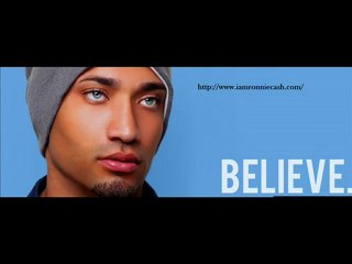 Find male actor blue eyes here http://www.iamronniecash.com