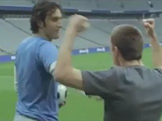 Ribery ile Toni kapışıyor