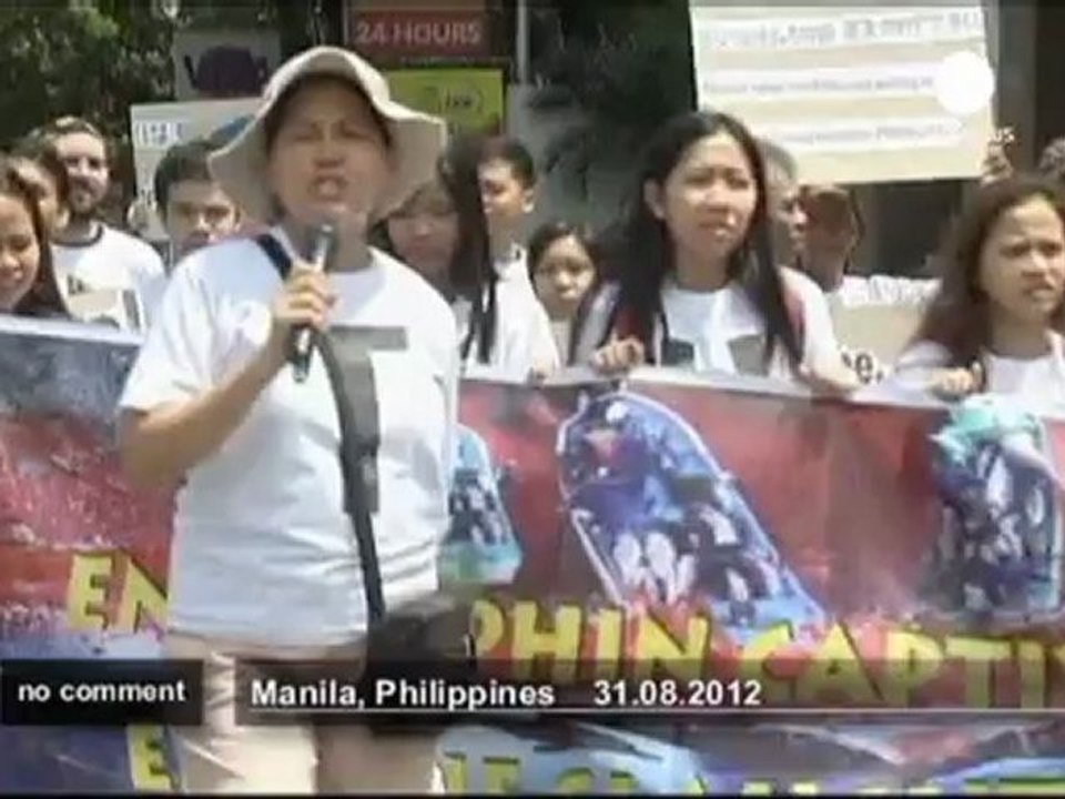 In Manila protesters demonstrate against... - no comment
