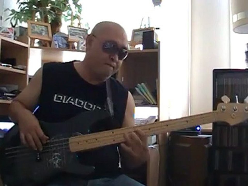 Europa Santana Basscover Bob Roha