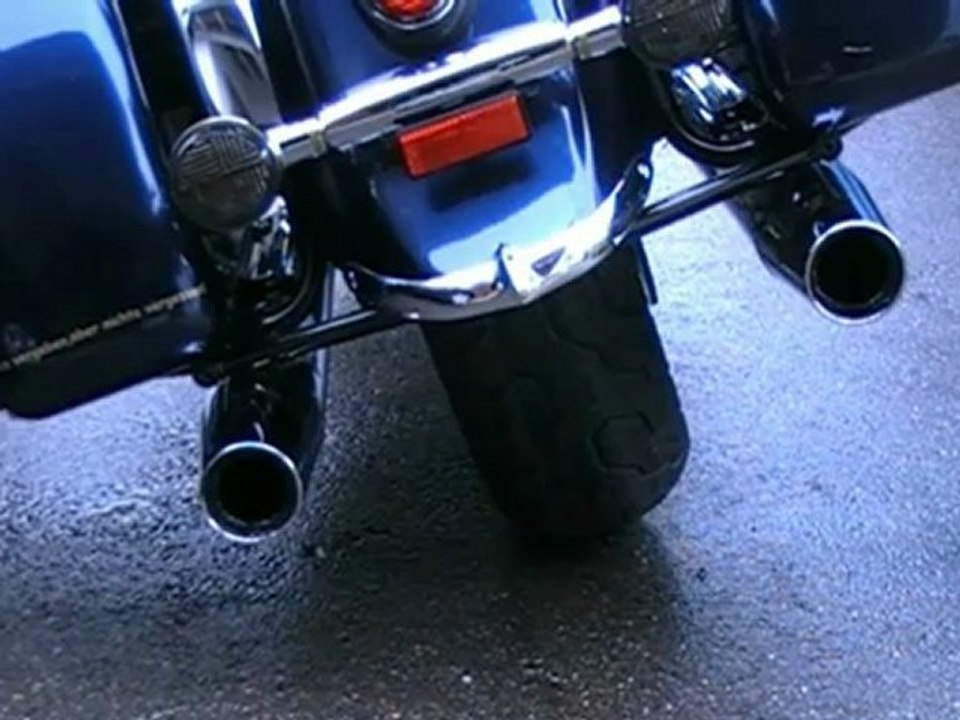 Kawasaki 1600 Classic Tourer debaffled, Outside on the Road.