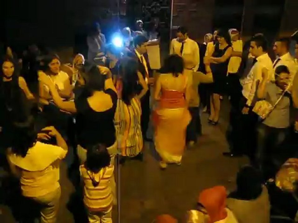 Emel & Kadir Nişan - Darbuka