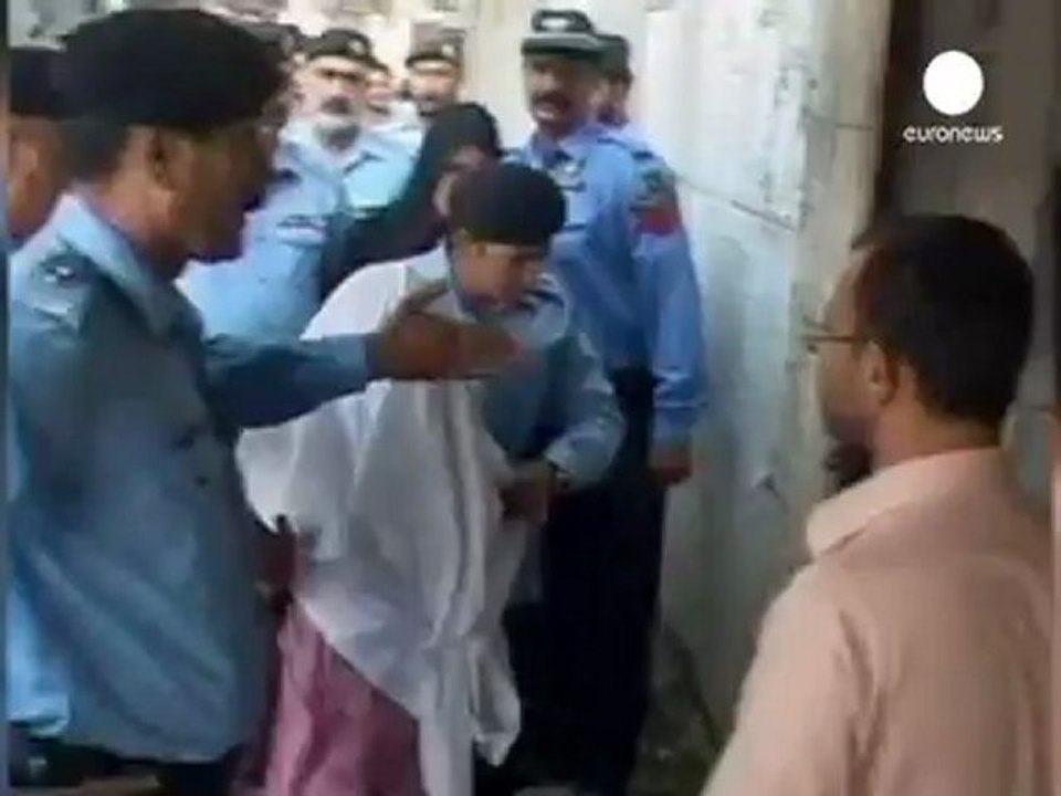 Pakistani Muslim cleric arrested for framing girl in...