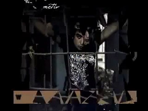 SESLİSEHİRLİ.COM Arsız Bela Kafam Dumanlı Bugünde Sarhoşum - YouTube