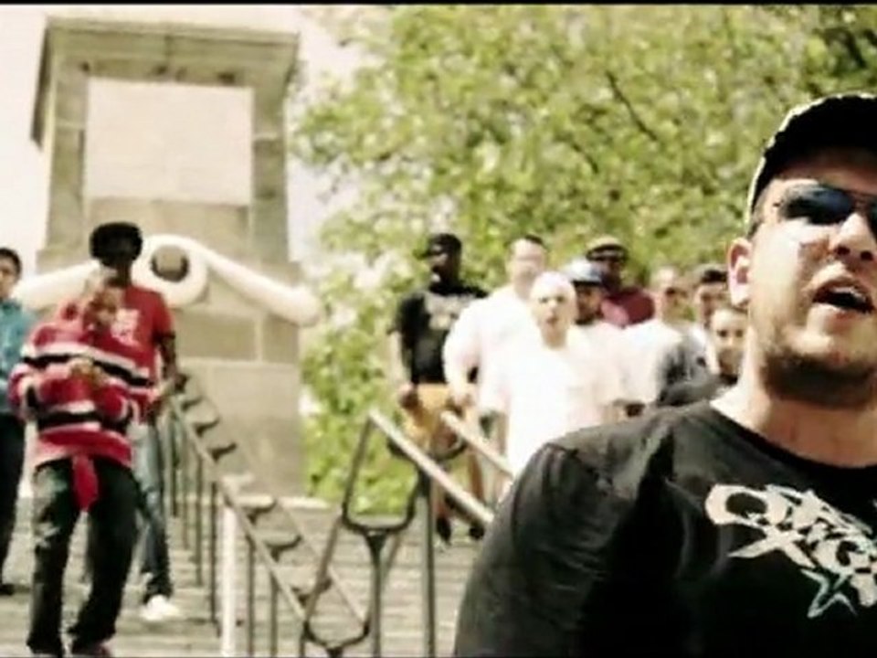 100% LACAZ feat. MAKASSY