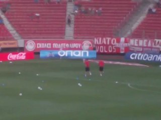 Προθέρμανση τερματοφυλάκων του Ολυμπιακού