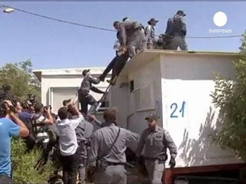 Unos 300 colonos judíos evacuados de Migrón