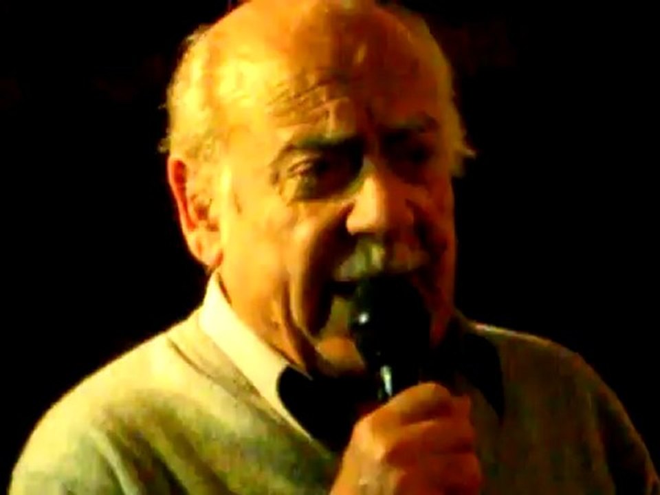 Héctor D´Estefano... "Y no le erré" (Tango)