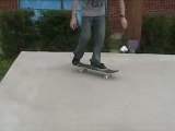Game of skate No-Comply Pop Shove it underflip