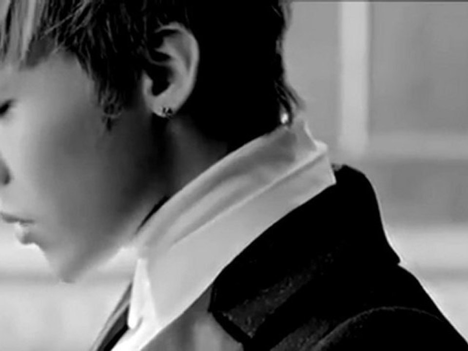 MV DARAGON - THAT XX (W&B) by nikhotohoto