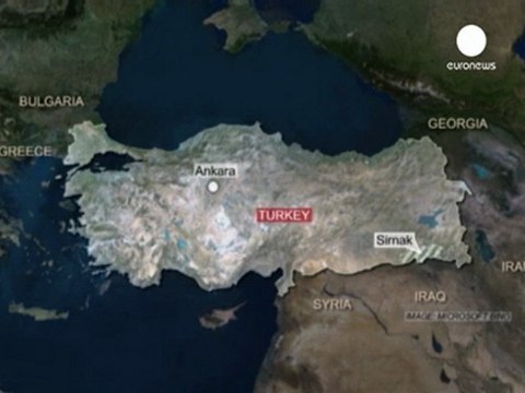 Au moins 9 soldats et policiers turcs tués par des...