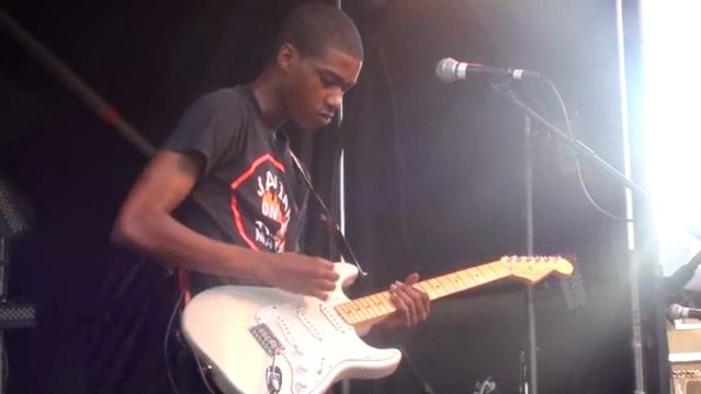 Jamiah On Fire and The Red Machine Trois-Rivières 2012