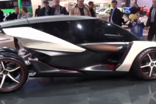 Moskova'da otomobil fuarı