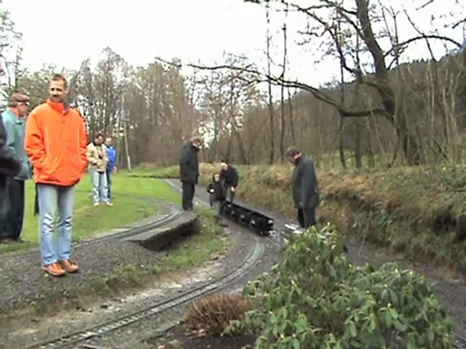 Nikolausdampf Huserland 09.12.07 fünf Zoll Gartenbahn und ölgefeuerte BR44 mit Anhängern