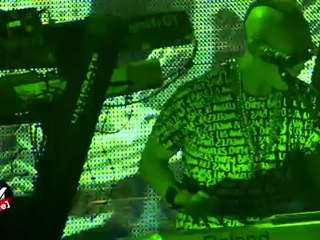 OFF LIVE - Far East Movement : «Jello»