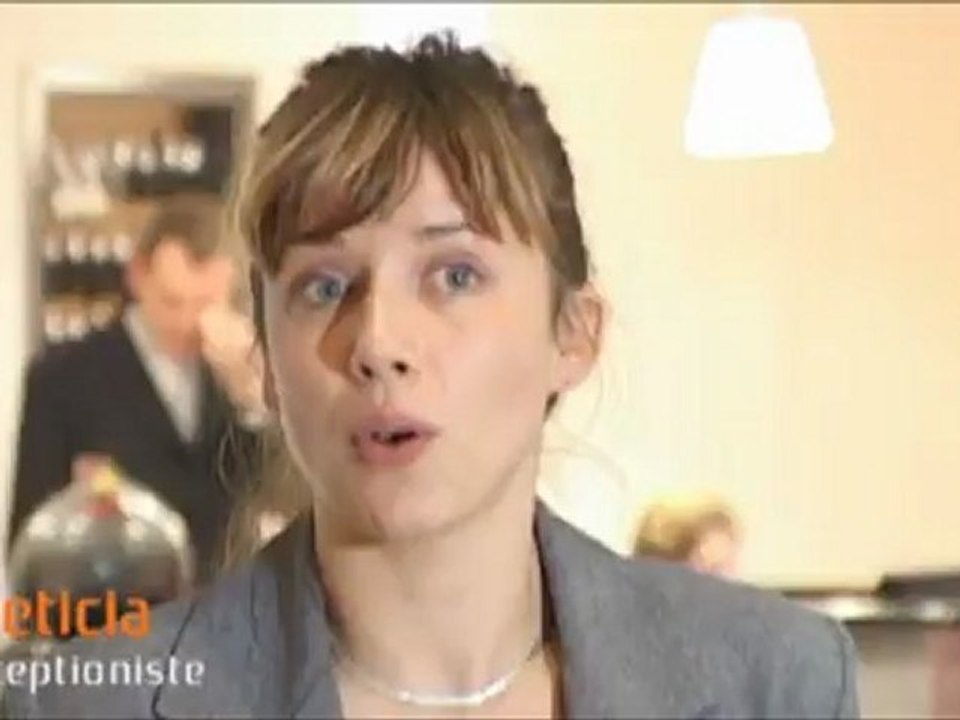 Laeticia, Réceptionniste