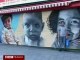 Pintan caras de bebés en persianas de seguridad en Londres para tratar de disminuir la delincuencia