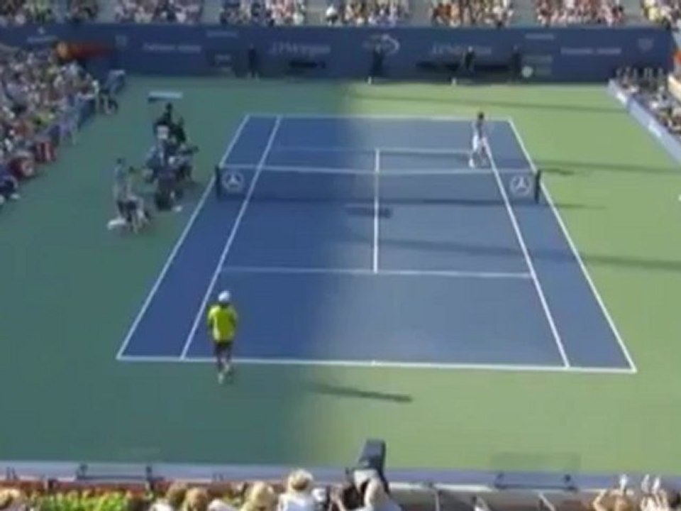 Federer, Williams, Murray All Advance