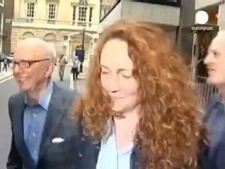 Murdoch'un "manevi kızı" Brooks hakim karşısında