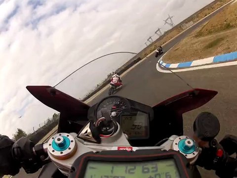 roulage au Circuit carole rsv4 avec manu