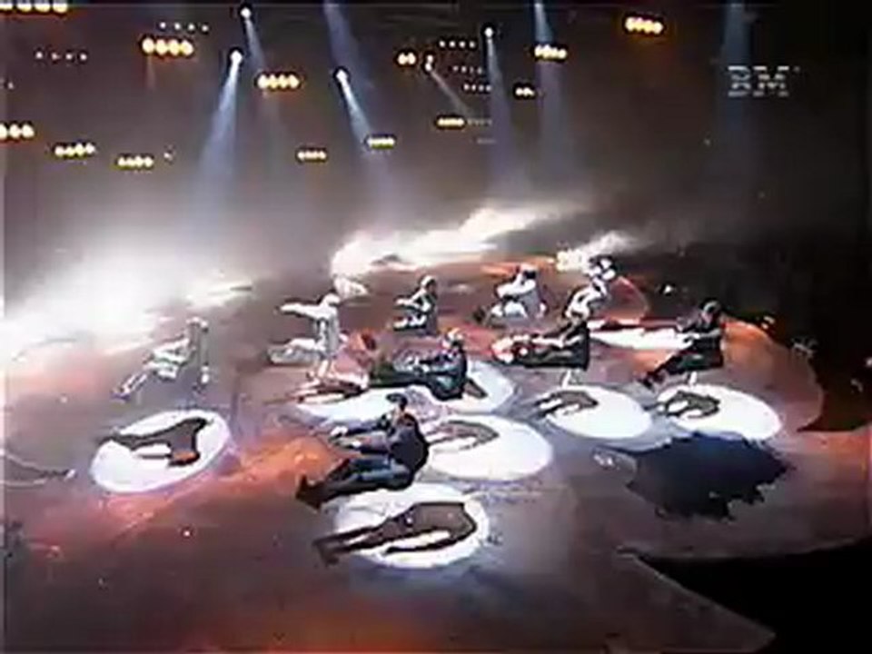 [11.10.01 Perf] Shinhwa - Wild eyes