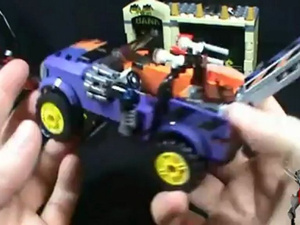 Collectible Spot -  Lego DC Universe Superheroes 6864 Batmobile and The Two-Face Chase