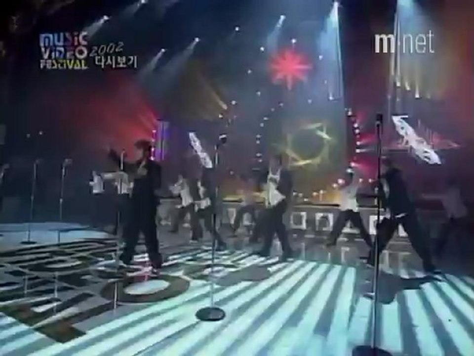 [perf] Wild eyes, Lost in love, Perfect man (Music video festival 2002)