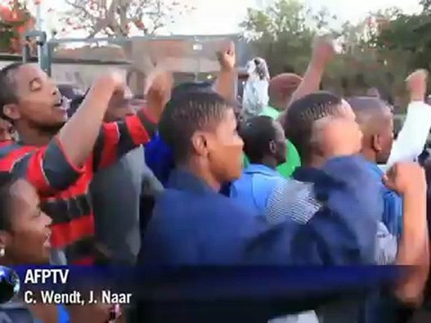 Justiça sul-africana liberta mineiros presos