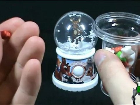 Christmas Spot - Rudolph The Red-Nosed Reindeer Snow Globe with Candy Stars