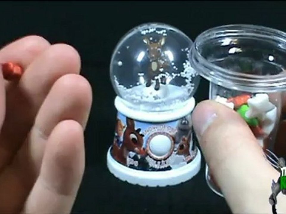 Christmas Spot - Rudolph The Red-Nosed Reindeer Snow Globe with Candy Stars