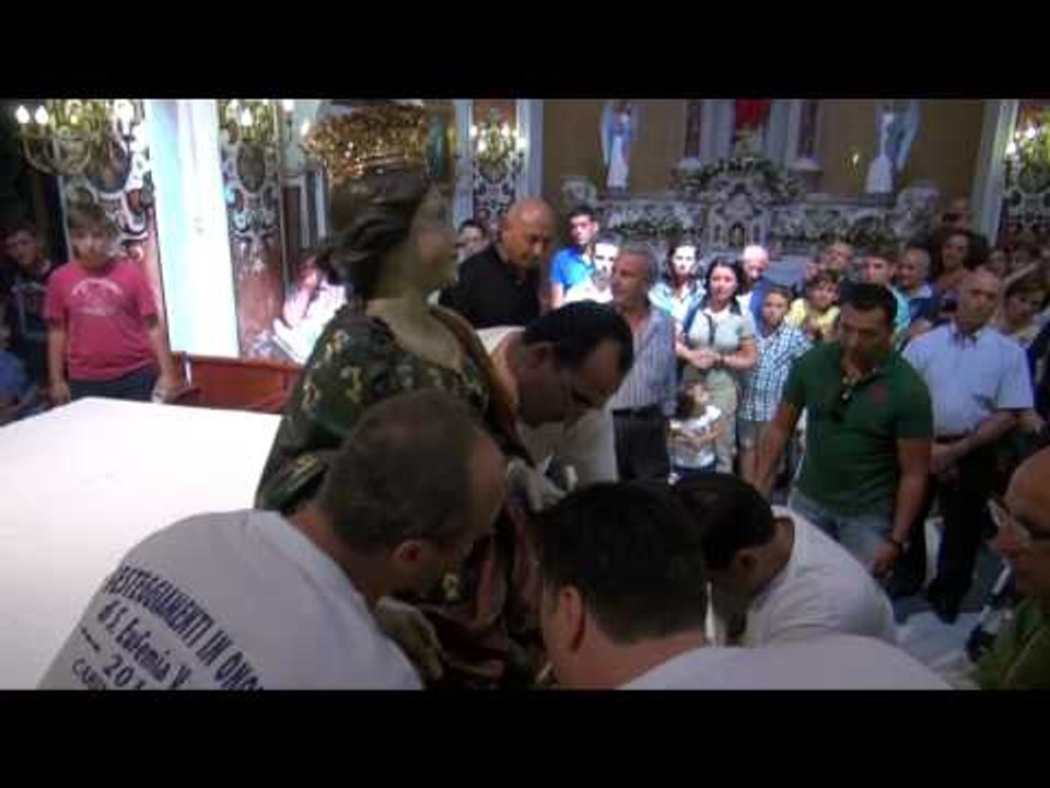 Carinaro (CE) - S.Eufemia, collocata la nuova reliquia dopo il furto (02.09.12)
