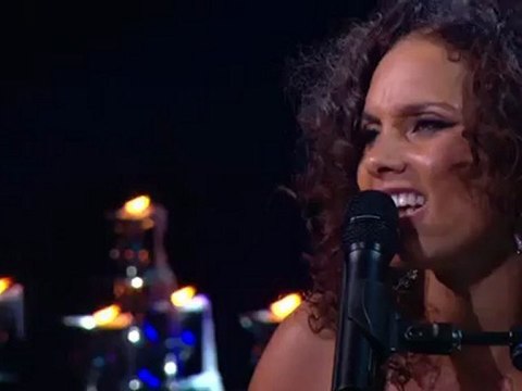Alicia Keys - Karma (Piano & I- AOL Sessions +1)