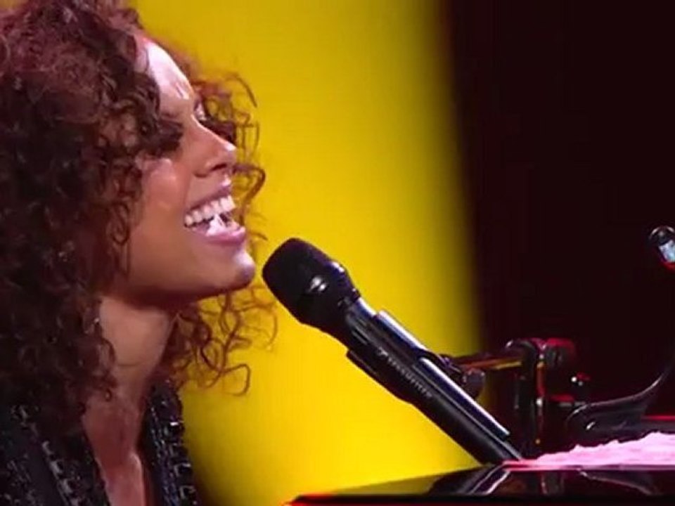 Alicia Keys - Trouble Man (Piano & I- AOL Sessions +1)